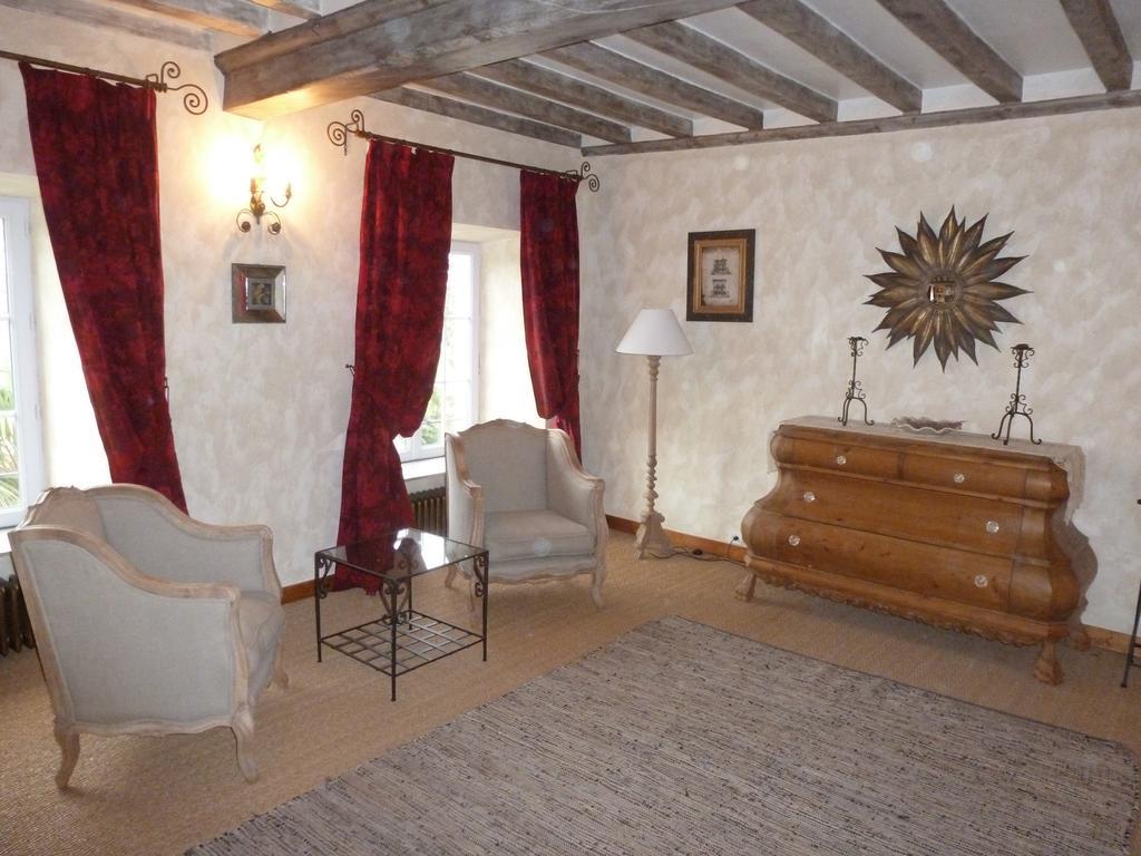 발로뉴 Manoir De Savigny B&B 객실 사진