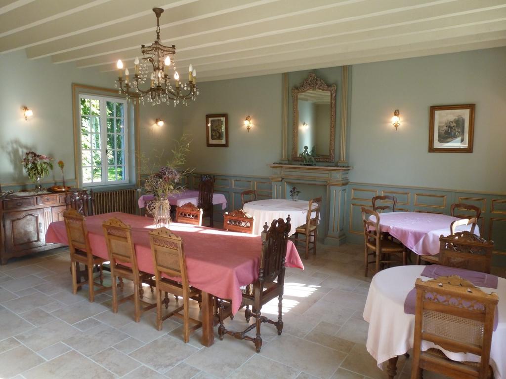 발로뉴 Manoir De Savigny B&B 외부 사진