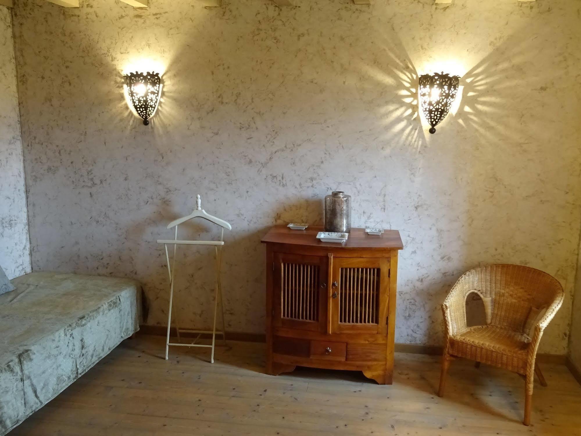 발로뉴 Manoir De Savigny B&B 외부 사진