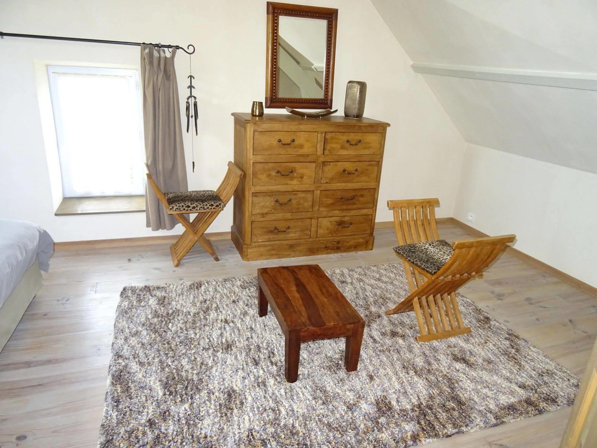 발로뉴 Manoir De Savigny B&B 외부 사진