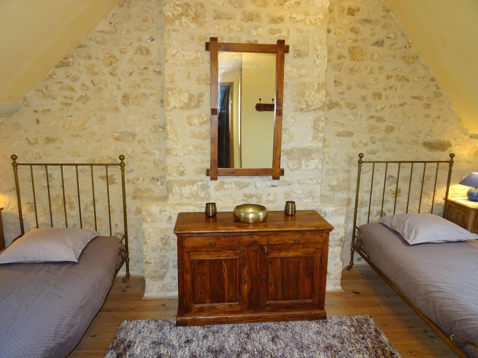 발로뉴 Manoir De Savigny B&B 외부 사진
